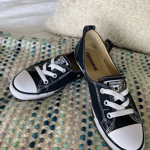 Converse all star slip on shoes barely worn in navy blue